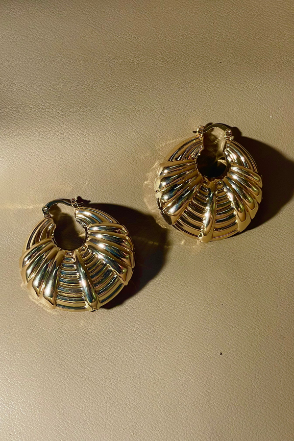 Elise Hoops