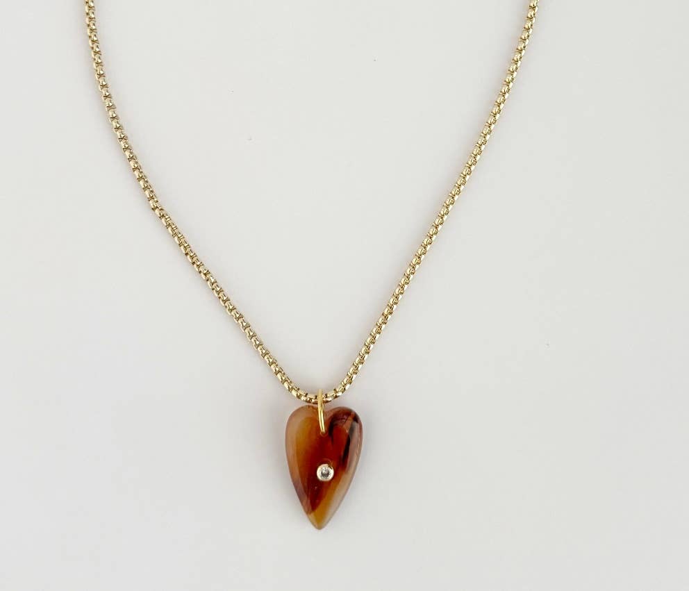Amour Libre Necklace 
